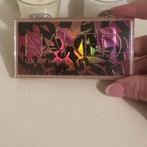 Urban Decay Naked Sin eyeshadow Palette